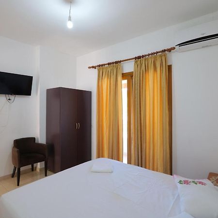 Arijons Apartments Sarande Exterior photo